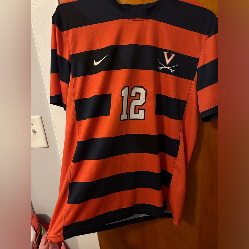 Used Virginia University men’s soccer jersey